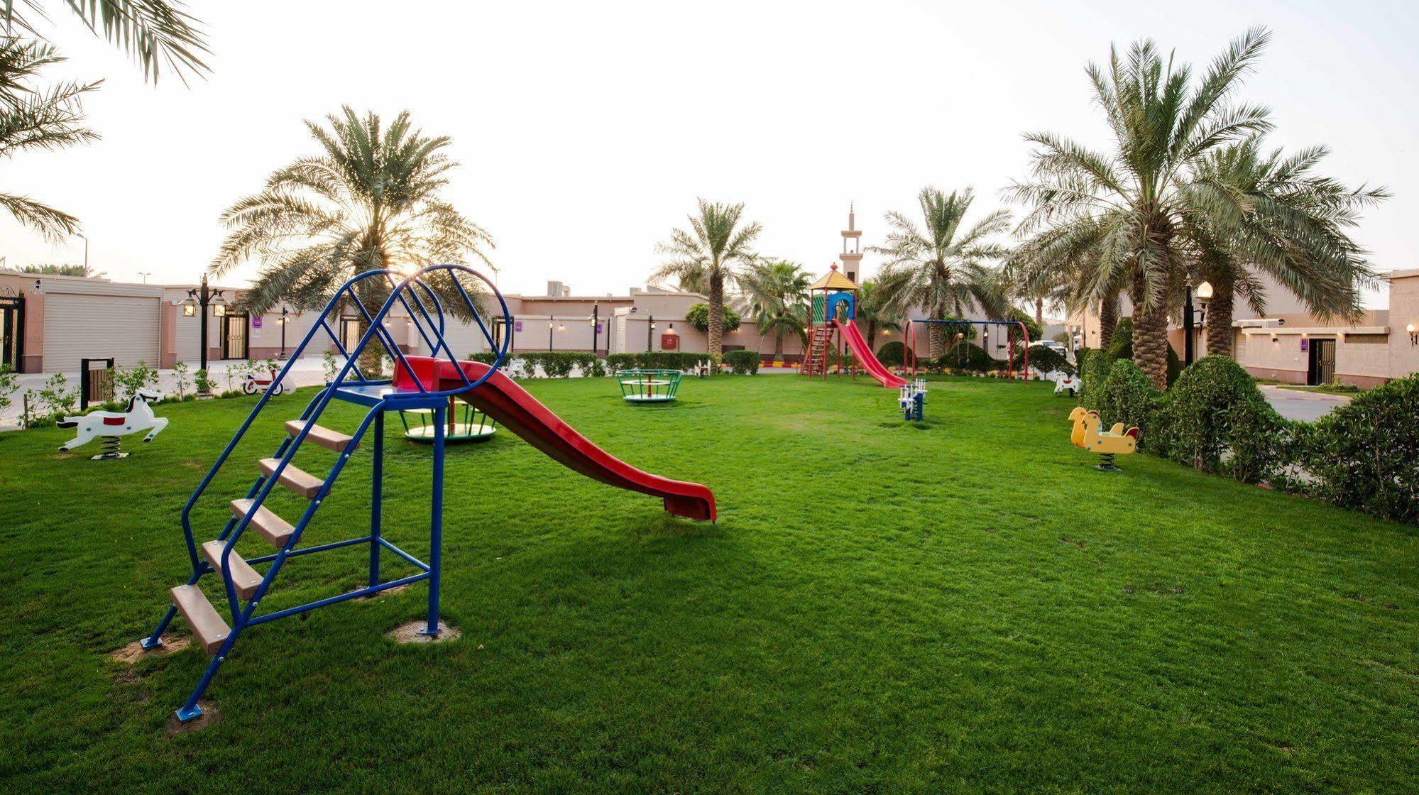 Hotel Boudl Al Nakheel Unaizah Exterior foto